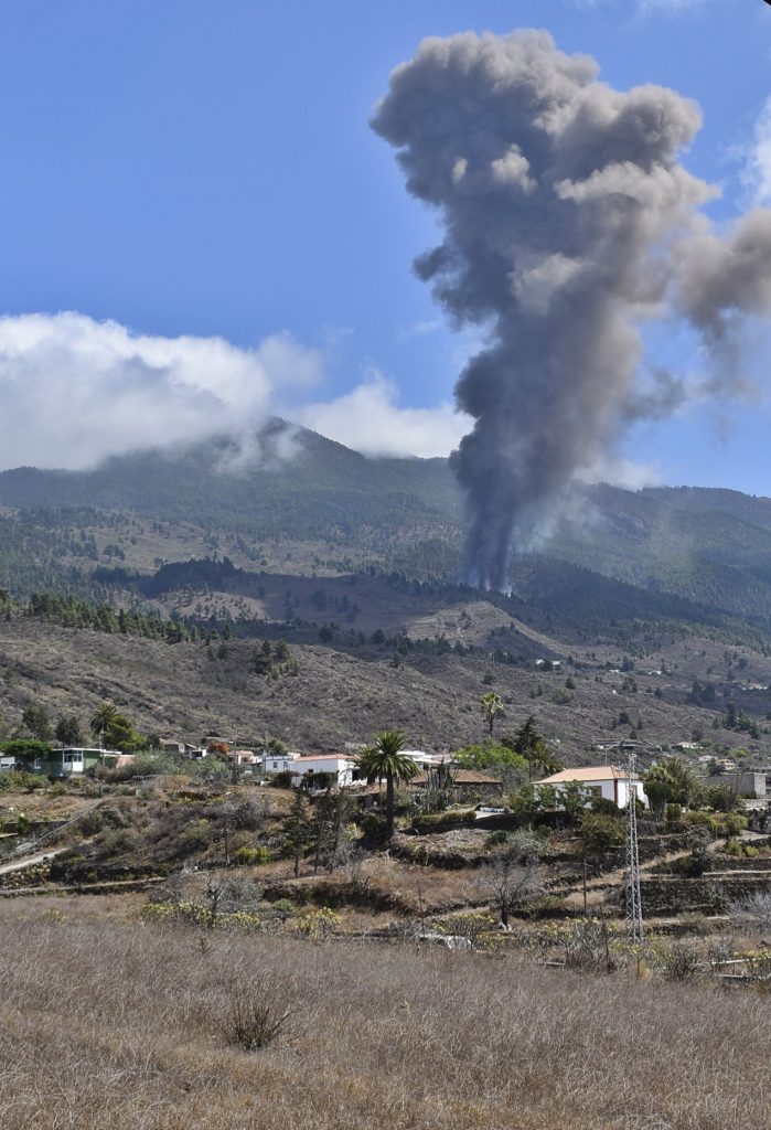 La Palma Vulkan bricht aus